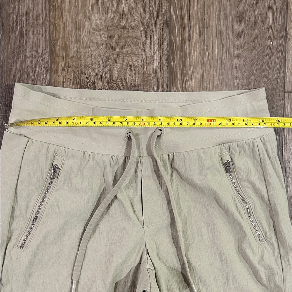 Like new - ATHLETA Trekkie North Jogger Pants in Tan - Picture 12 of 15